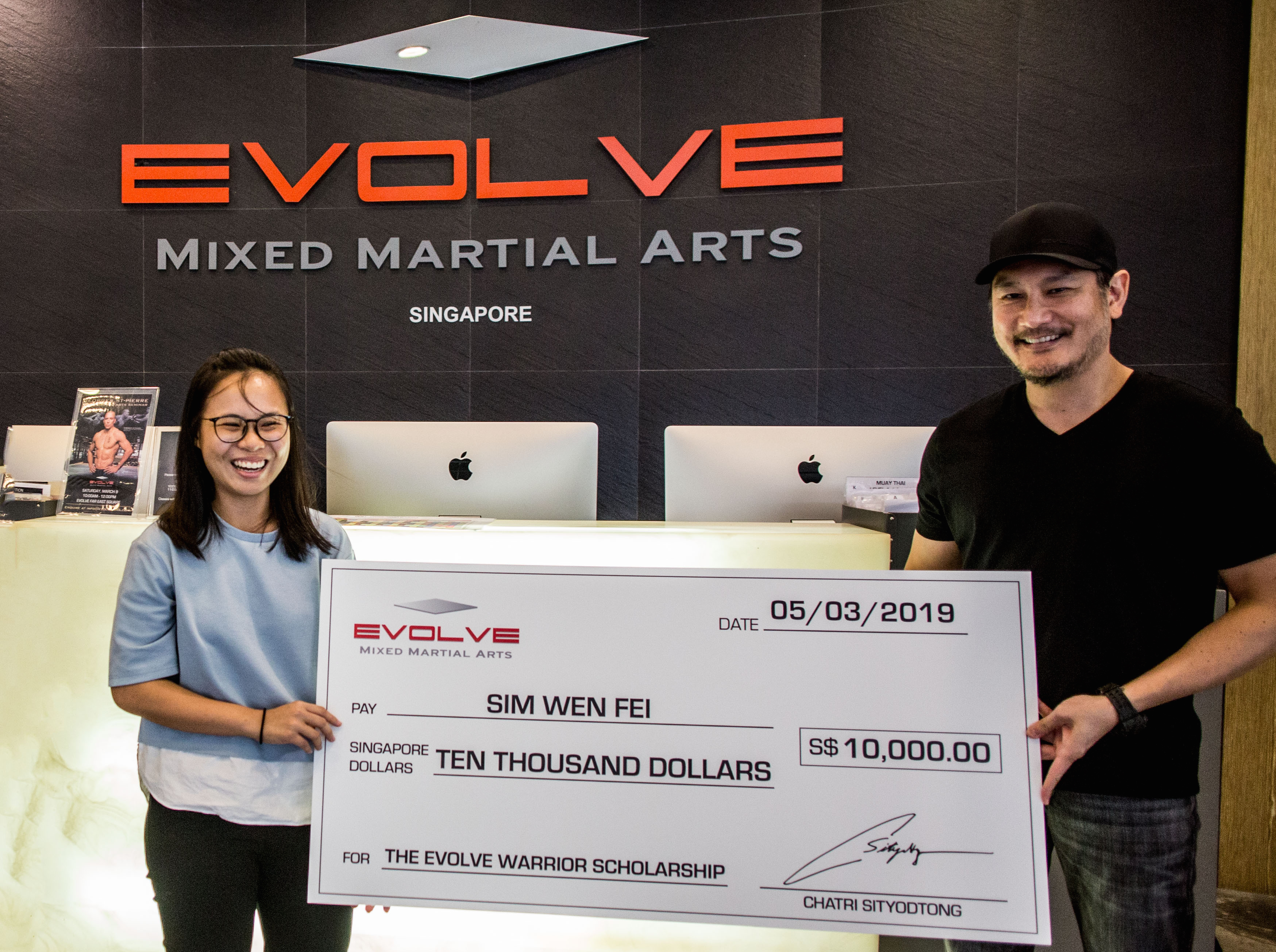 Evolve MMA gives $10,000 scholarship to Sim Wen Fei